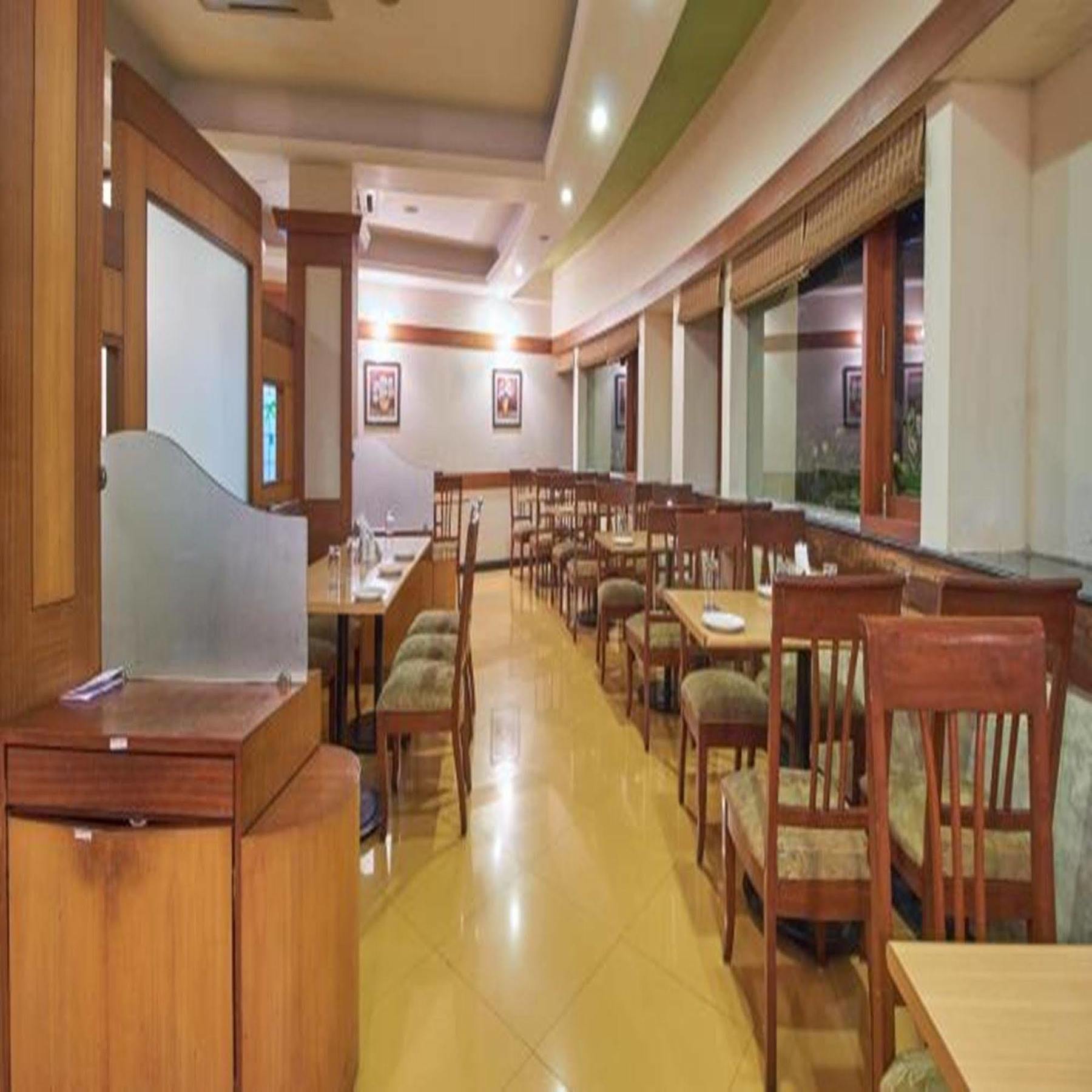 Sahil Sarovar Portico Lonavala Exteriér fotografie